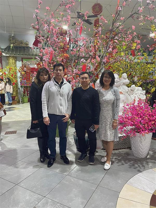 Loan Nam Vũ Ni Tết 2023
