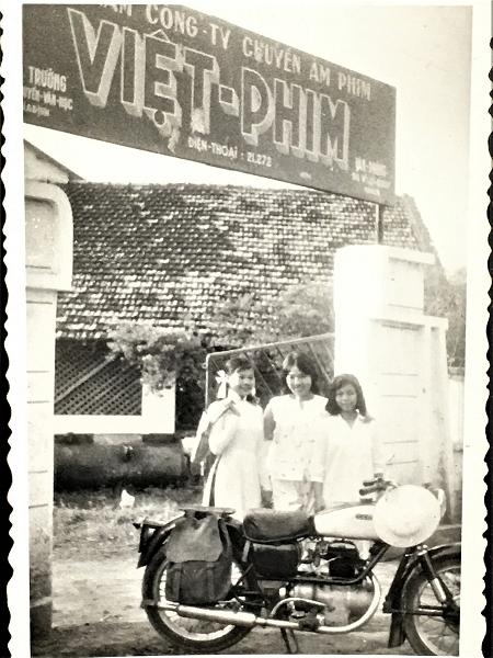 VIET PHIM 1966 Xuan Phấn Hồng Vân